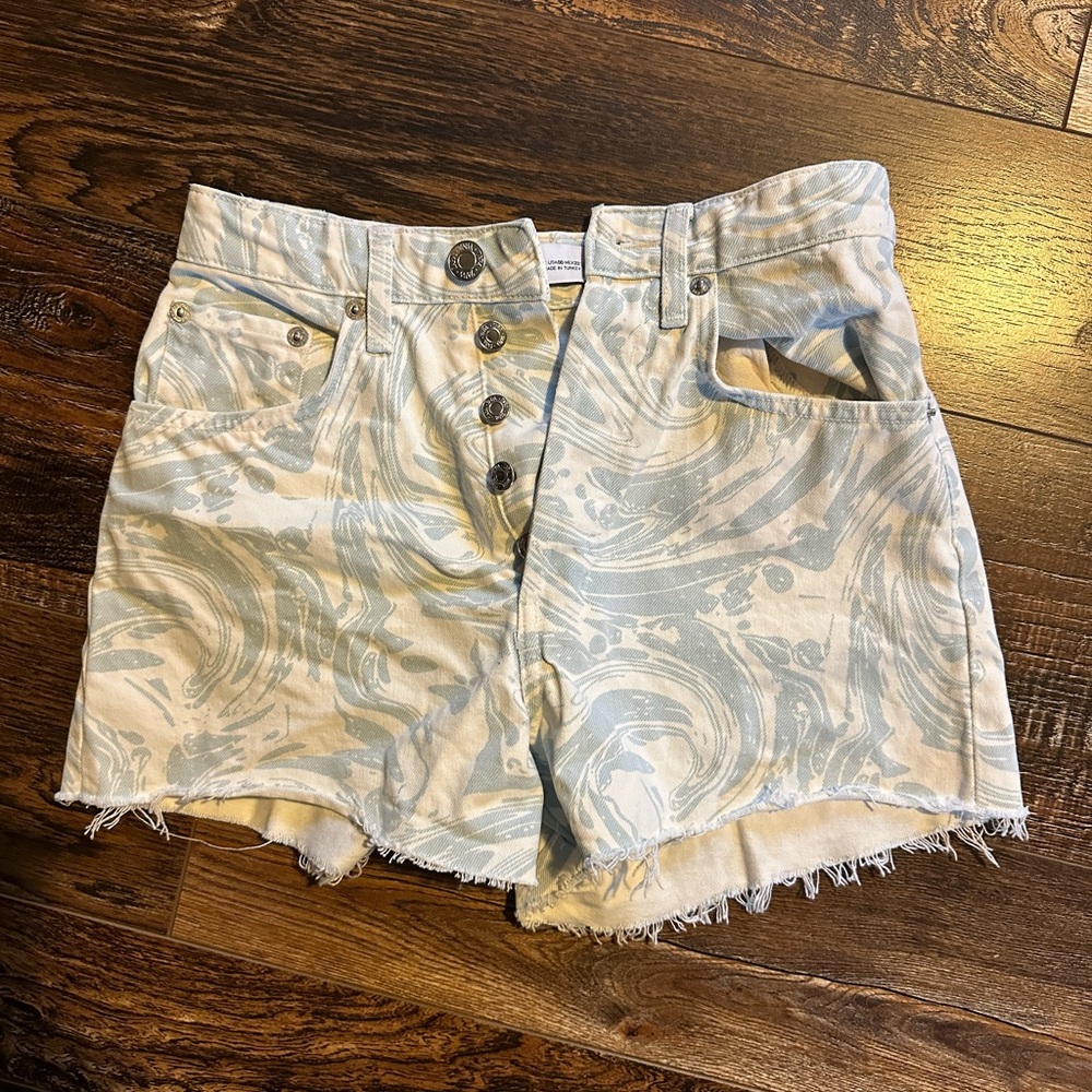 Zara shorts, size 00